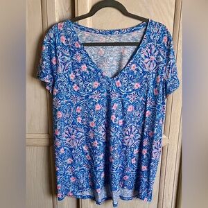 🌷Lilly Pulitzer V-Neck Short Sleeve Tee